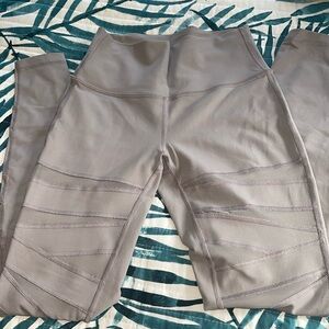 Lululemon leggings size 6